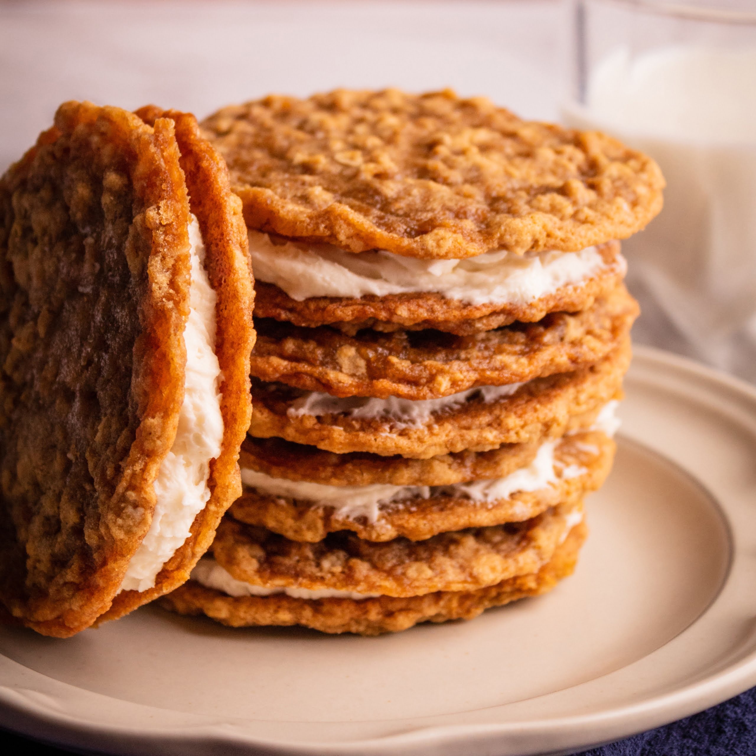 Easy Homemade Oatmeal Cream Pie Recipe: Fresh & Nostalgic